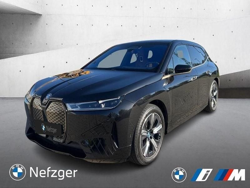 Schwarz Gebraucht 2023 BMW iX Sport Line SUV | 65.900 € (Guter Preis) - Bild 1/4