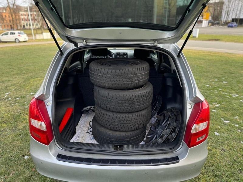 Gebraucht Skoda Fabia 75 PS (55 kW) 2014 Silber Kombi