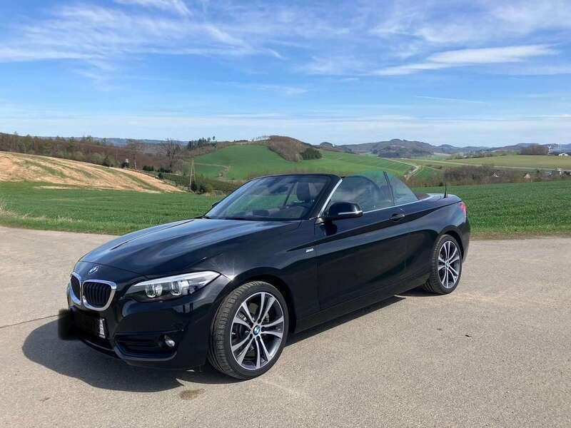 Schwarz Gebraucht 2018 BMW 230 Sport Line Cabrio | 27.990 € (Teuer) - Bild 1/4
