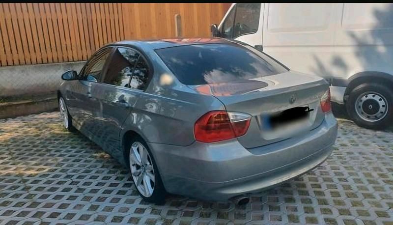 Gebraucht BMW 320 170 PS (125 kW) 2006 Grau Limousine
