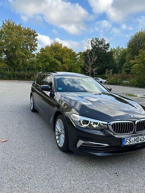 Gebraucht BMW 520 Luxury Line 190 PS (139 kW) 2018 Braun Kombi