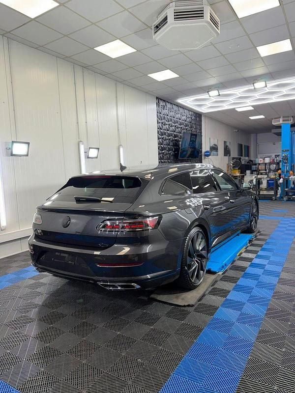Gebraucht VW Arteon R-line 200 PS (147 kW) 2023 Grau Kombi