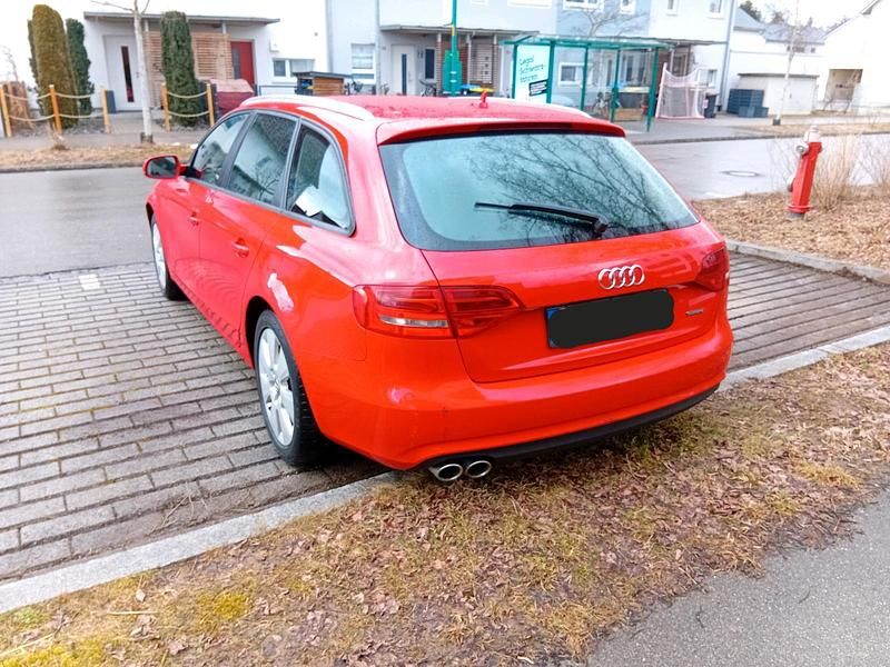 Gebraucht Audi A4 190 PS (139 kW) 2015 Rot Kombi
