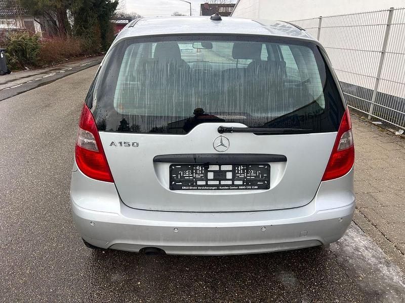 Gebraucht Mercedes A150 95 PS (69 kW) 2009 Silber Limousine