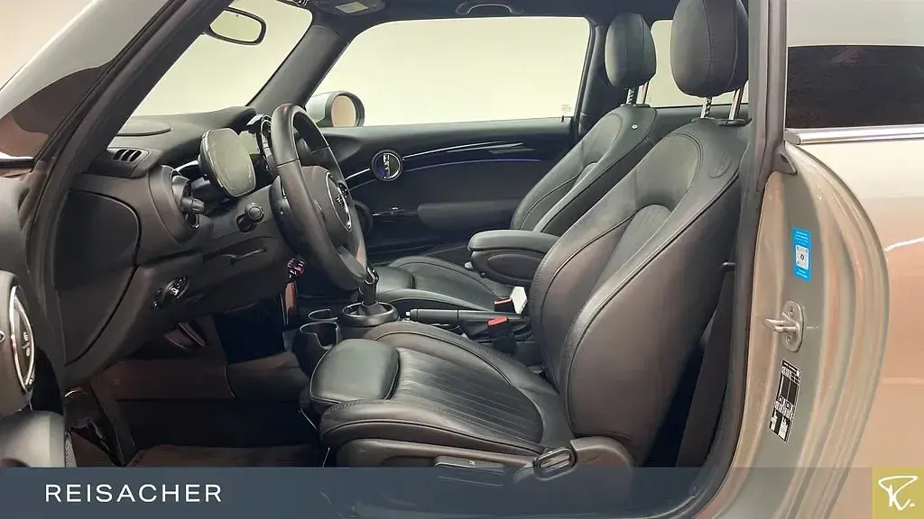 Gebraucht Mini Cooper Classic 136 PS (100 kW) 2023 Silber Kleinwagen