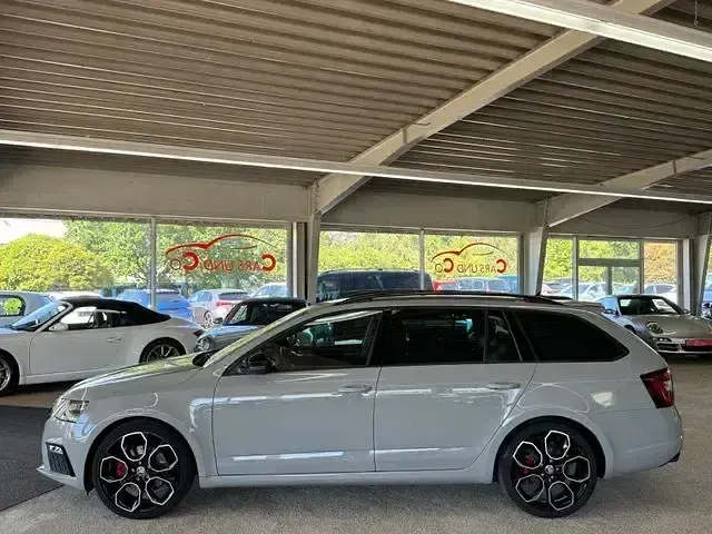 Gebraucht Skoda Octavia RS 184 PS (135 kW) 2020 Seda steel/steel grau Kombi