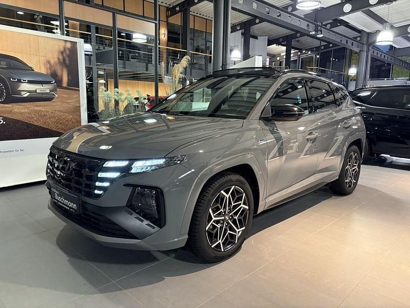 Shadow grey uni Gebraucht 2024 Hyundai Tucson N Line SUV | 31.290 € - Bild 1/4