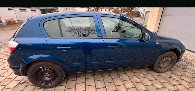Gebraucht Opel Astra 140 PS (102 kW) 2006 Blau Kleinwagen