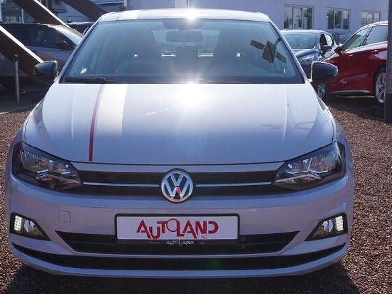 Gebraucht VW Polo Beats 95 PS (69 kW) 2020 Whitesilvermet. Kleinwagen