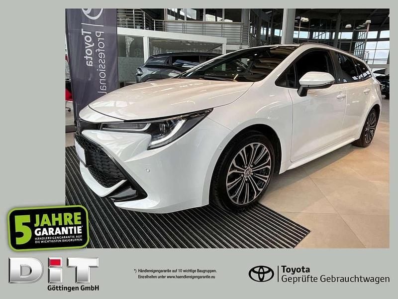 Gebraucht Toyota Corolla Plus 116 PS (85 kW) 2020 Schneeweiß Kombi