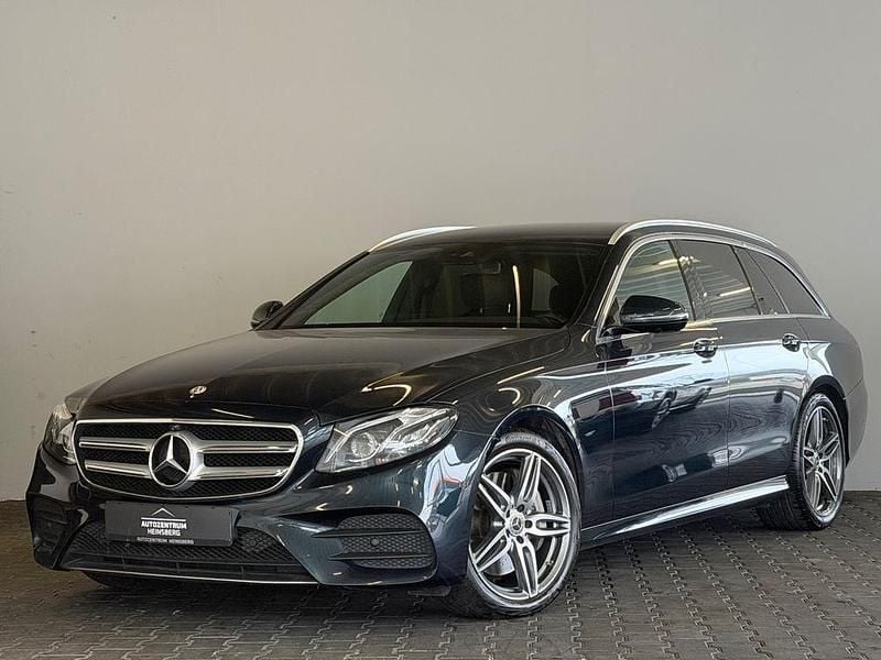 Gebraucht Mercedes E350 AMG line 258 PS (189 kW) 2017 Blau Kombi
