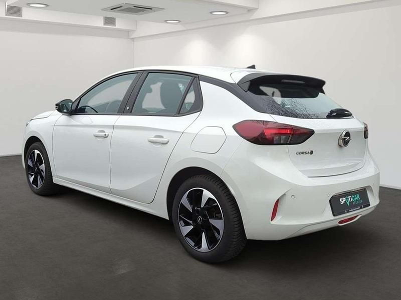 Gebraucht Opel Corsa-e Edition 100 kW (136 PS) 2022 Jade weiß (uni) Kleinwagen