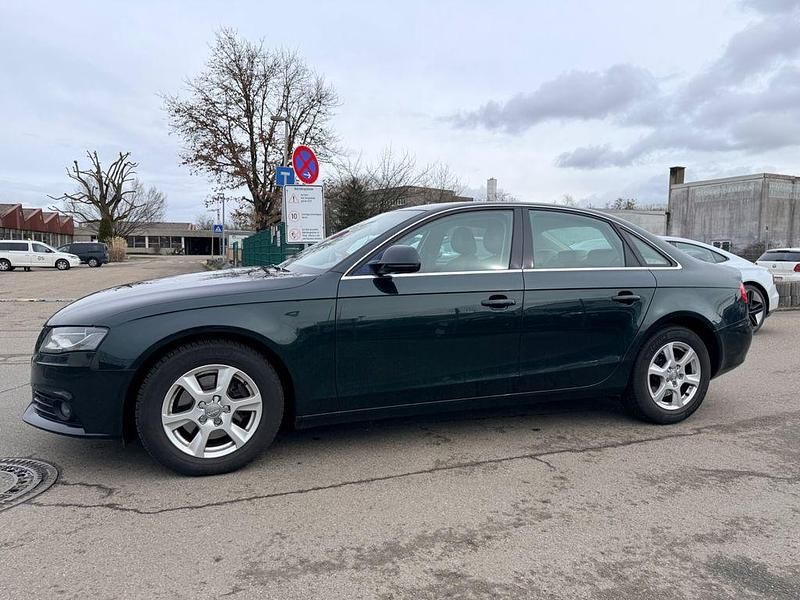 Gebraucht Audi A4 Ambiente 143 PS (105 kW) 2009 Grün Limousine