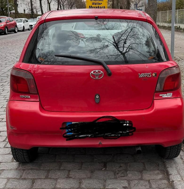 Gebraucht Toyota Yaris 70 PS (51 kW) 2000 Rot Kleinwagen