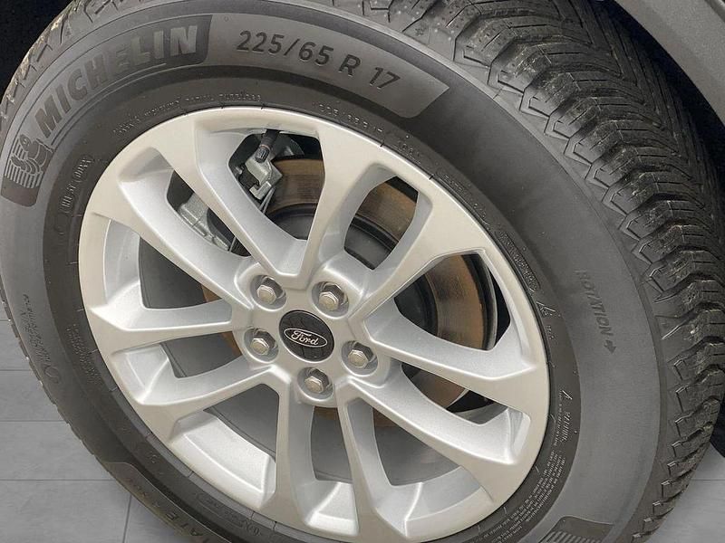 Neu Ford Kuga Titanium 152 PS (111 kW) 2026 Grau SUV