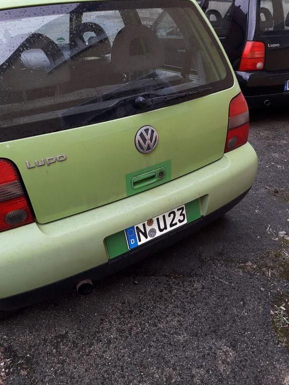 Gebraucht VW Lupo Basis 50 PS (36 kW) 1999 Grün Kleinwagen