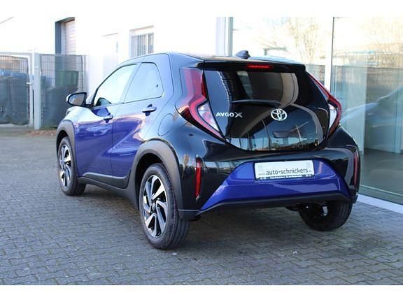 Gebraucht Toyota Aygo X Basis 72 PS (52 kW) 2022 Blau SUV