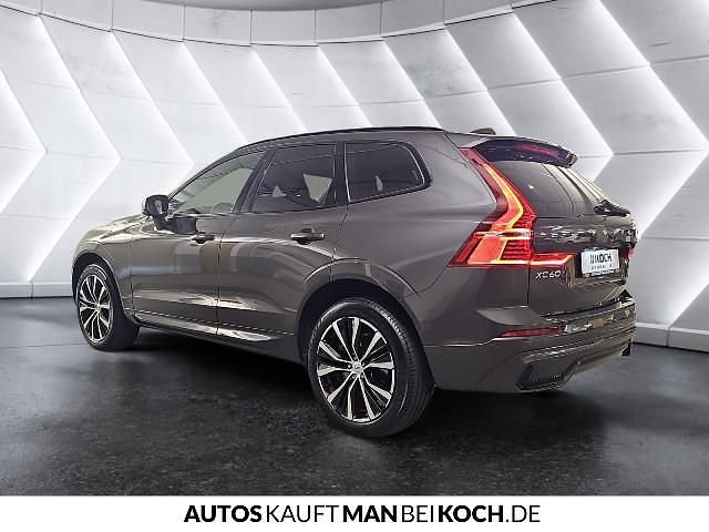 Gebraucht Volvo XC60 145 PS (106 kW) 2023 SUV
