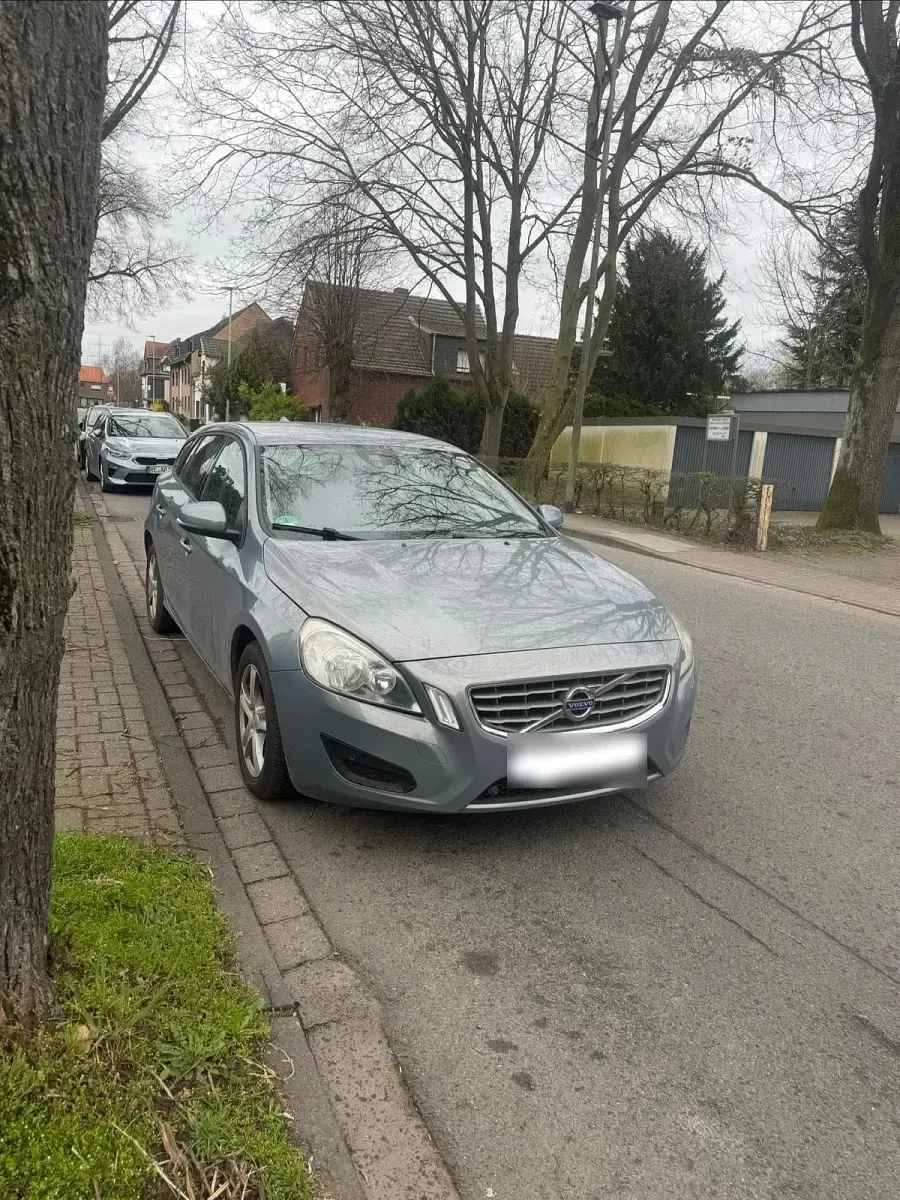 Gebraucht Volvo V60 205 PS (150 kW) 2011 Blau Kombi