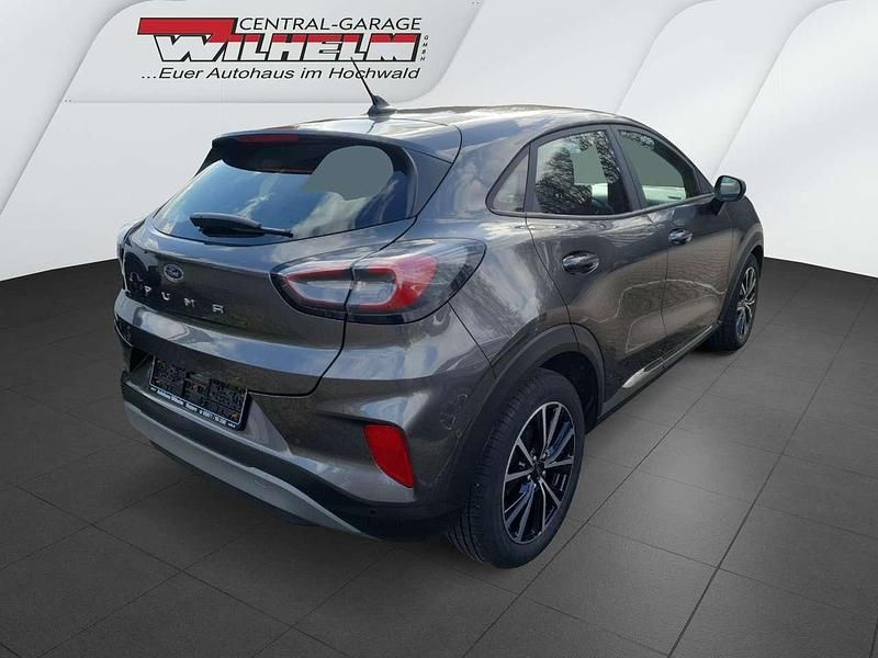 Gebraucht Ford Puma Titanium 125 PS (91 kW) 2020 Magneticgrau (metallic) SUV