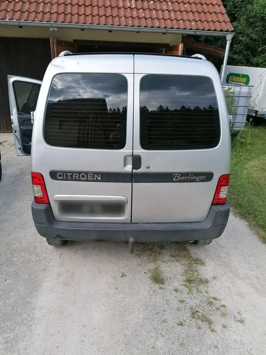 Gebraucht Citroën Berlingo Advance 75 PS (55 kW) 2008 Silber Van / Kleinbus