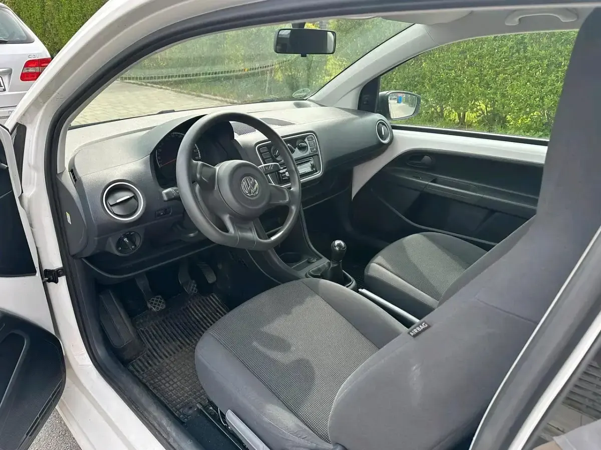 Używany VW up! 65 KM (47 kW) 2012 Biały Hatchback