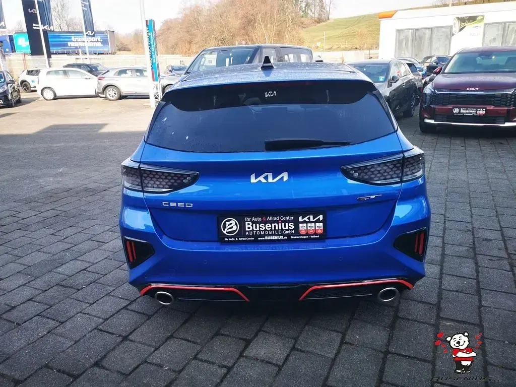 Używany Kia Ceed GT 204 KM (150 kW) 2023 Niebieski Hatchback