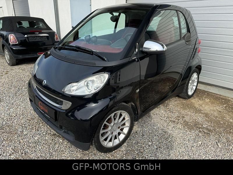 Gebraucht Smart ForTwo Coupé 61 PS (44 kW) 2010 Schwarz Coupé