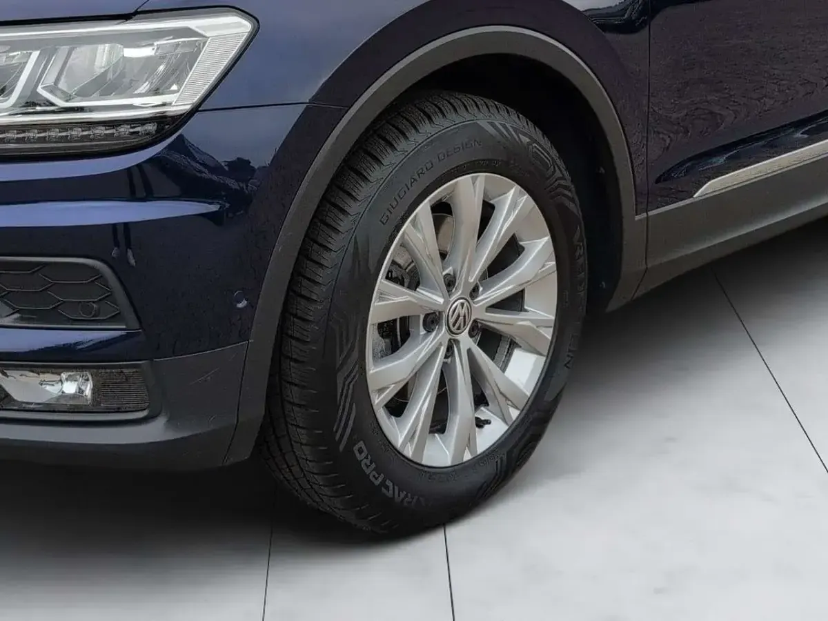 Gebraucht VW Tiguan 131 PS (96 kW) 2019 Blau SUV