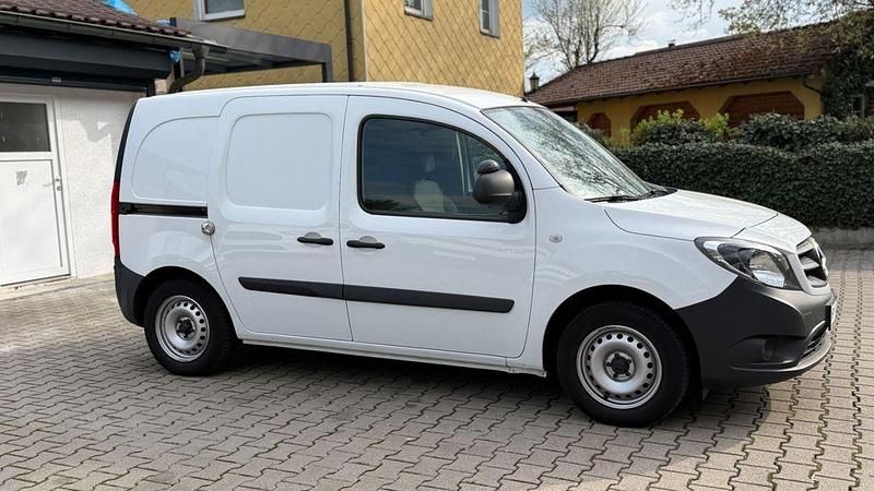 Gebraucht Mercedes Citan 109 95 PS (69 kW) 2020 Weiß Van / Kleinbus