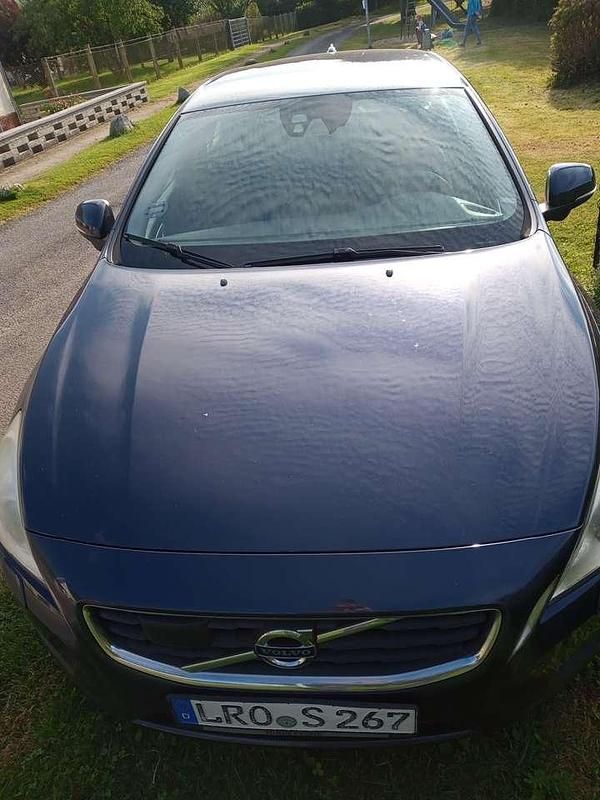 Blau Gebraucht 2011 Volvo V60 Kinetic Kombi | 5.100 € (Guter Preis) - Bild 1/4