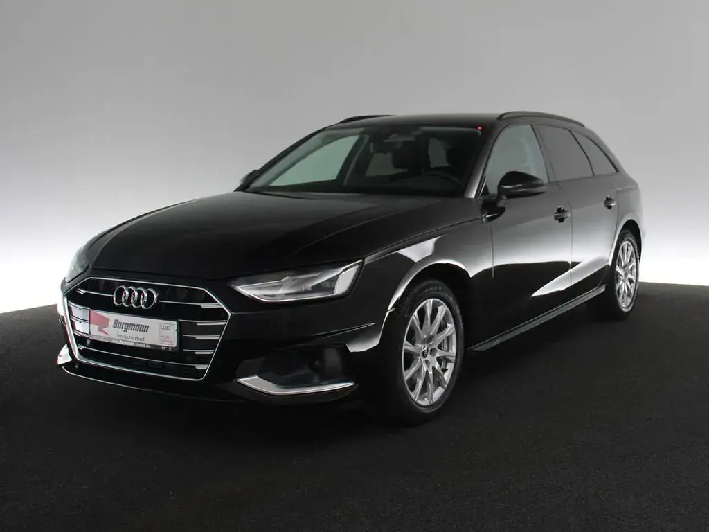Gebraucht Audi A4 Advanced 150 PS (110 kW) 2022 Schwarz / brillantschwarz Kombi