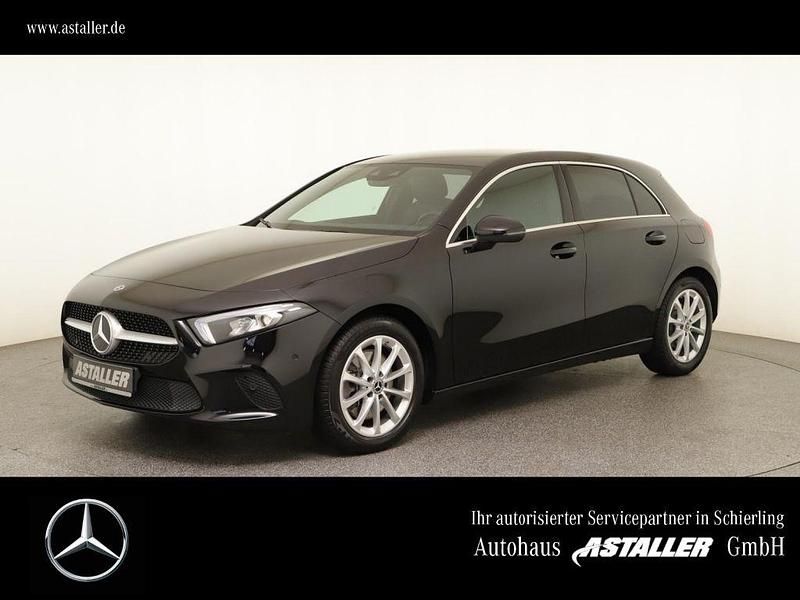 Gebraucht Mercedes A250 Progressive 224 PS (164 kW) 2021 Metalliclack kosmosschwarz (metallic) Limousine