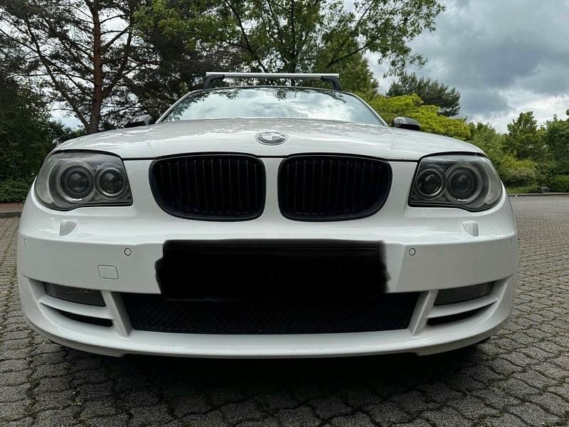 Weiß Gebraucht 2011 BMW 120 Performance Kleinwagen | 4.650 € (Superpreis) - Bild 1/4