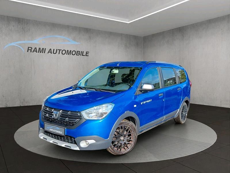 Blau Gebraucht 2018 Dacia Lodgy Van / Kleinbus | 10.499 € (Fairer Preis) - Bild 1/4