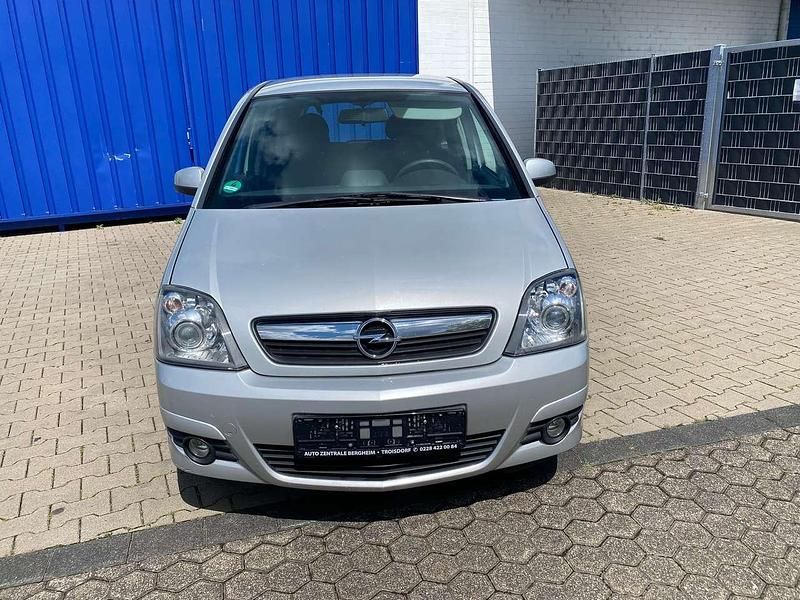 Starsilber iii m2 Gebraucht 2008 Opel Meriva Innovation Van / Kleinbus | 2.999 € (Etwas zu teuer) - Bild 1/4