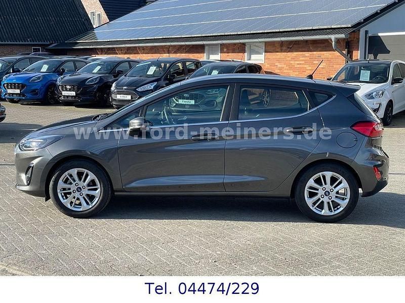Gebraucht Ford Fiesta Titanium 101 PS (74 kW) 2022 Grau Limousine