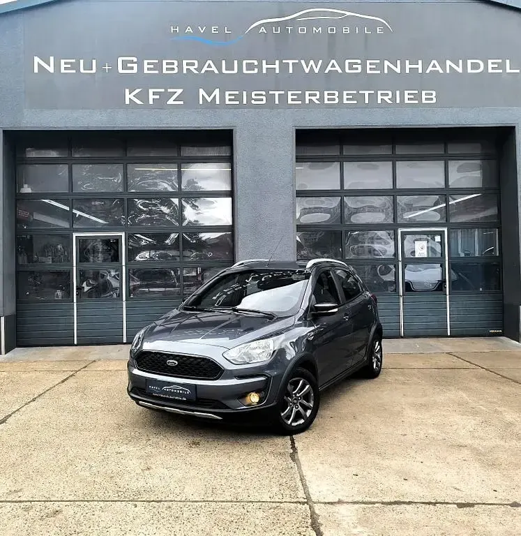Gebraucht Ford Ka Plus Active 86 PS (63 kW) 2019 Grau Kleinwagen