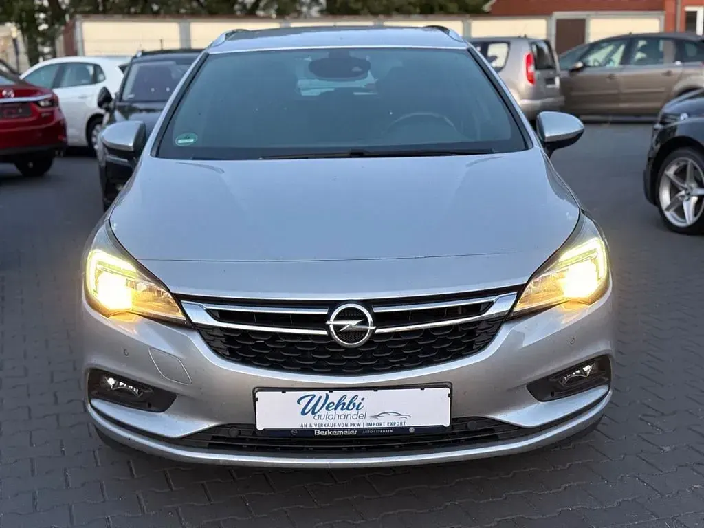 Gebraucht Opel Astra Dynamic 125 PS (91 kW) 2017 Silber Limousine