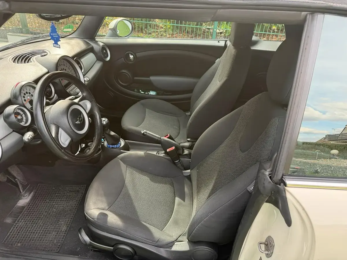Usata Mini Cooper Cabriolet 2006 Bianco Cabrio