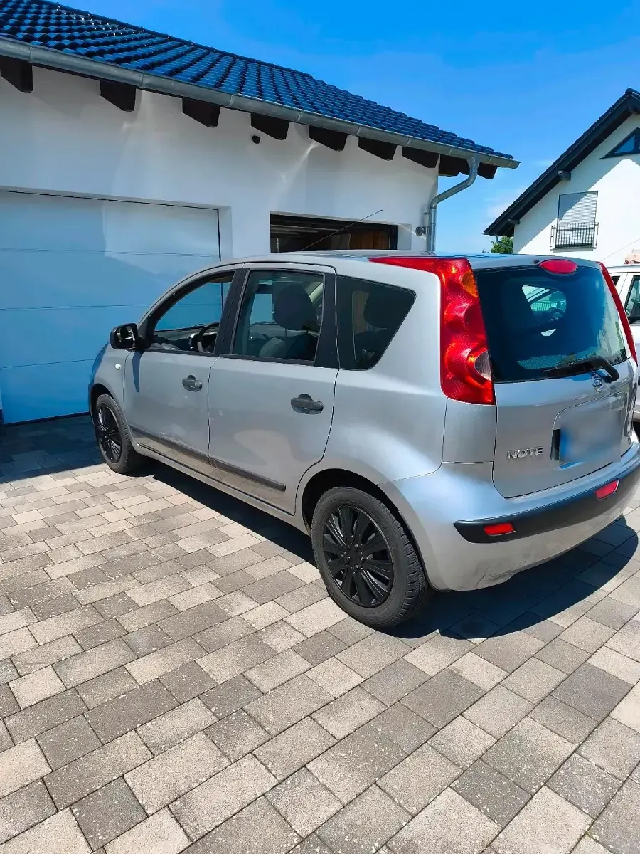 Gebraucht Nissan Note 88 PS (64 kW) 2006 Grau Kleinwagen