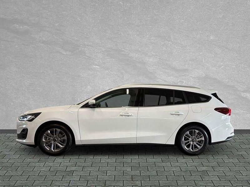 Gebraucht Ford Focus Titanium 125 PS (91 kW) 2024 Frozen white Kombi