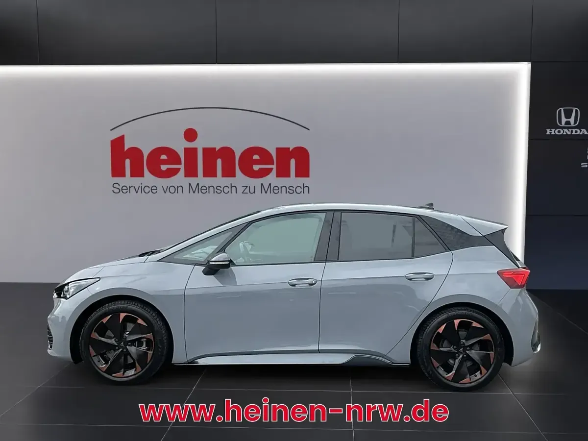 Gebraucht Cupra Born e-Boost 169 kW (231 PS) 2023 Grau Kleinwagen