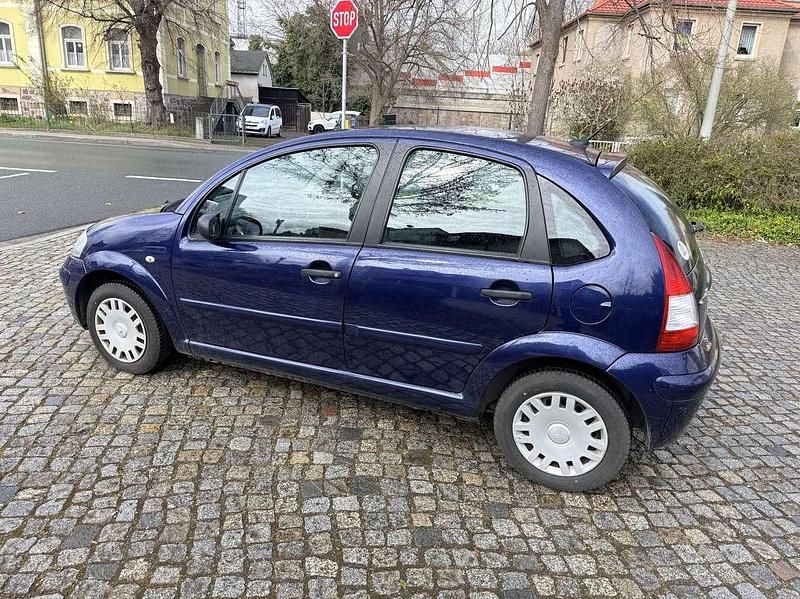 Gebraucht Citroën C3 Comfort 73 PS (53 kW) 2008 Blau metalliclackierung Kleinwagen