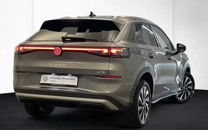 Neu VW T-Roc Style 150 PS (110 kW) 2026 Grau SUV