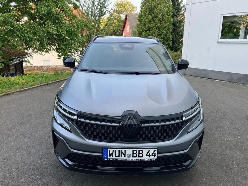 Othercolor Gebraucht 2023 Renault Espace Esprit Alpine Van / Kleinbus | 47.350 € (Teuer) - Bild 1/4