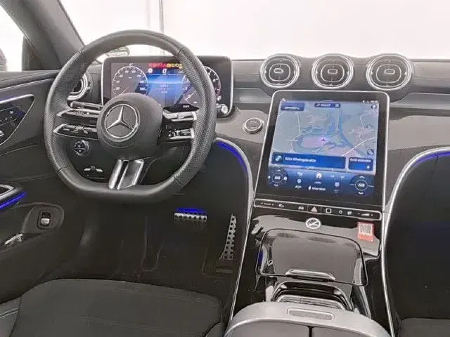 Gebraucht Mercedes 180 AMG 170 PS (125 kW) 2025 Weiß unilack polarweiß Limousine
