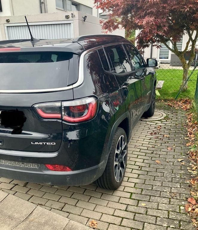 Gebraucht Jeep Compass Limited 170 PS (125 kW) 2020 Schwarz SUV
