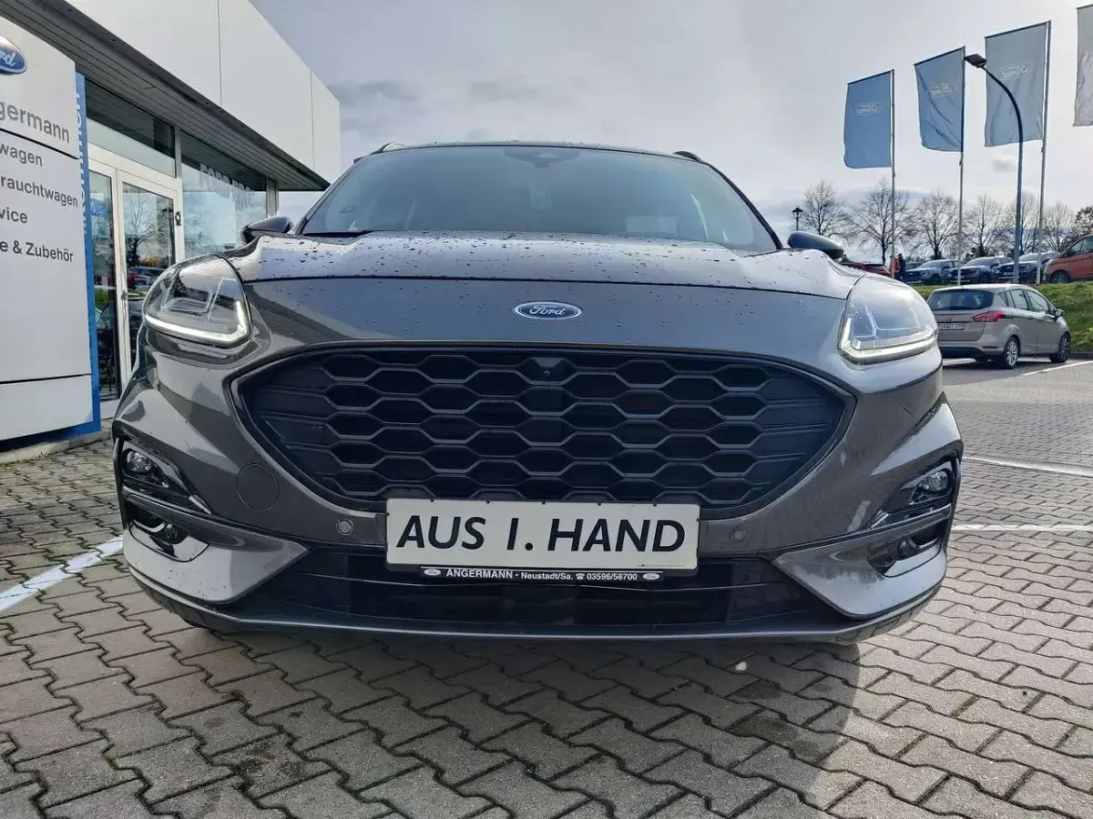 Gebraucht Ford Kuga ST-Line X 224 PS (164 kW) 2022 Magneticgrau (metallic) SUV