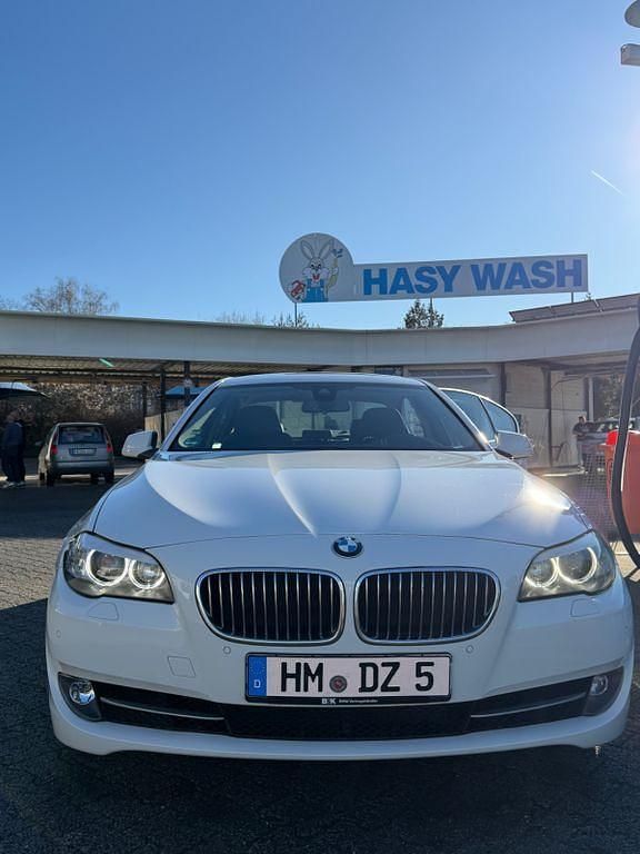 Gebraucht BMW 530 Performance 258 PS (189 kW) 2013 Weiß Limousine